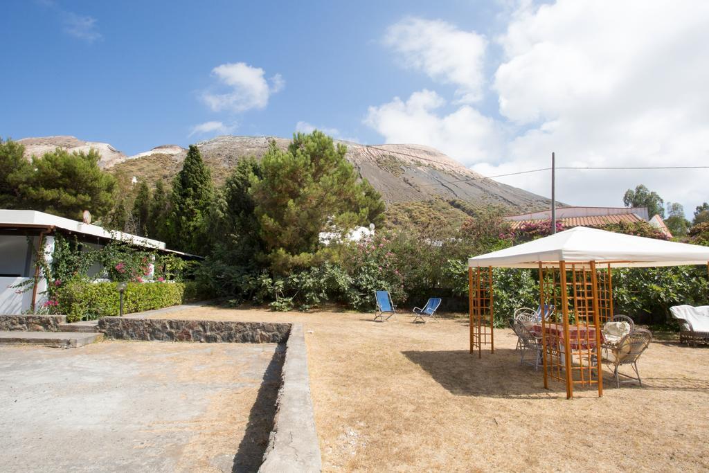 Titina Village Porto Vulcano (Isola) Exterior foto
